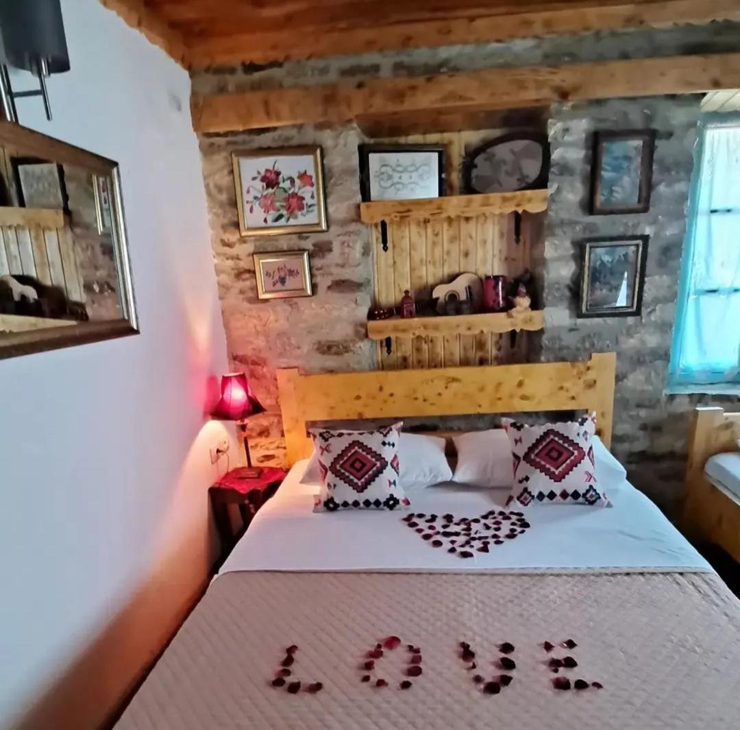 "Villa 70" Guesthouse Αργυρόκαστρο Εξωτερικό φωτογραφία