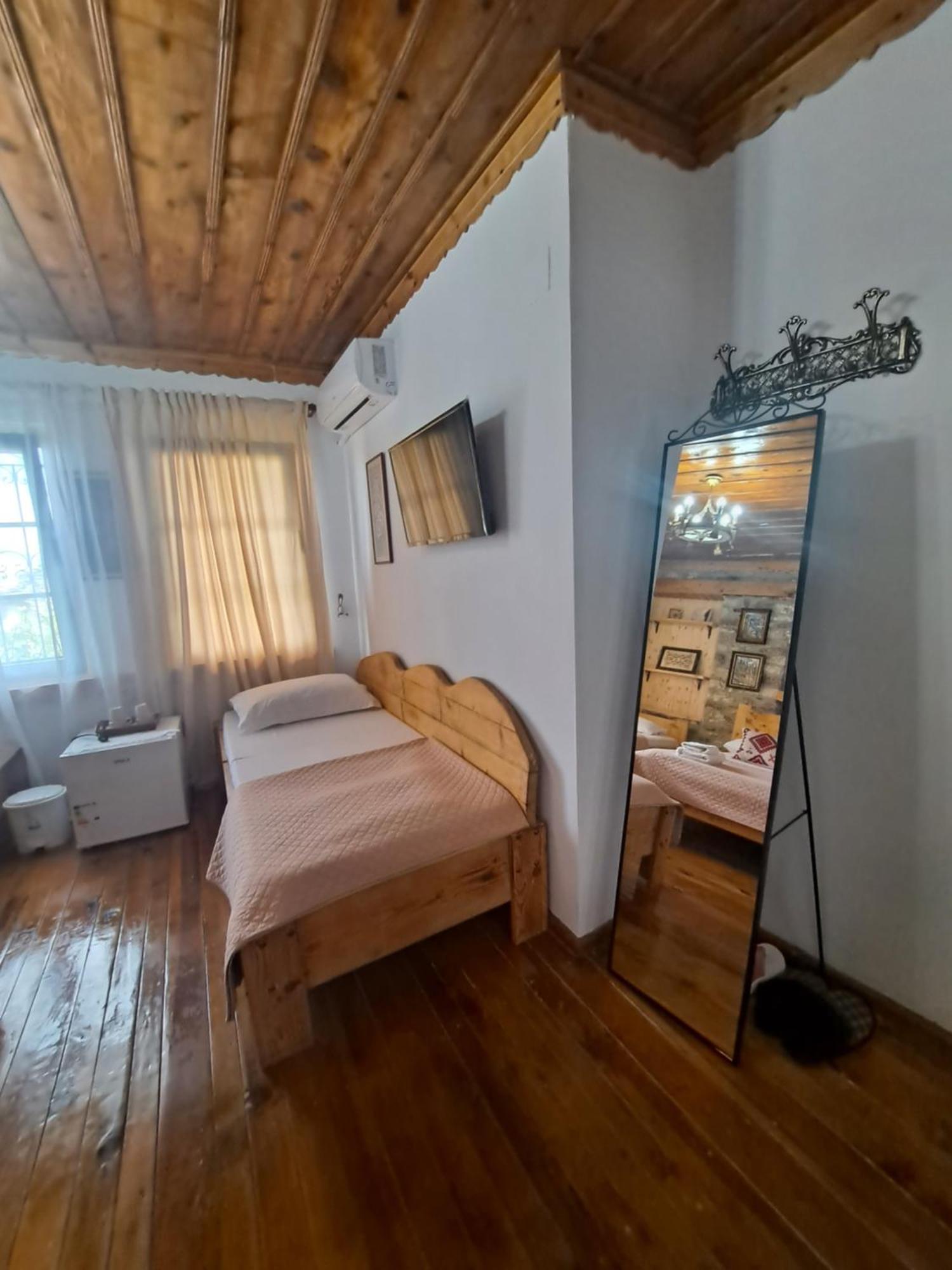 "Villa 70" Guesthouse Αργυρόκαστρο Εξωτερικό φωτογραφία